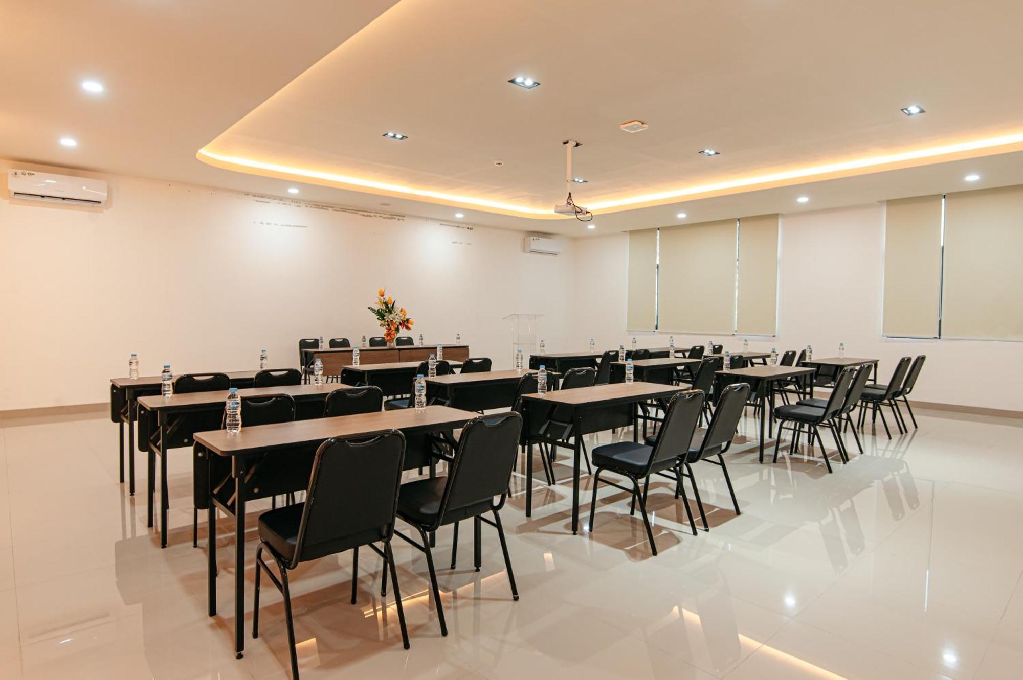 True Blue Hotel Menteng Джакарта Екстер'єр фото